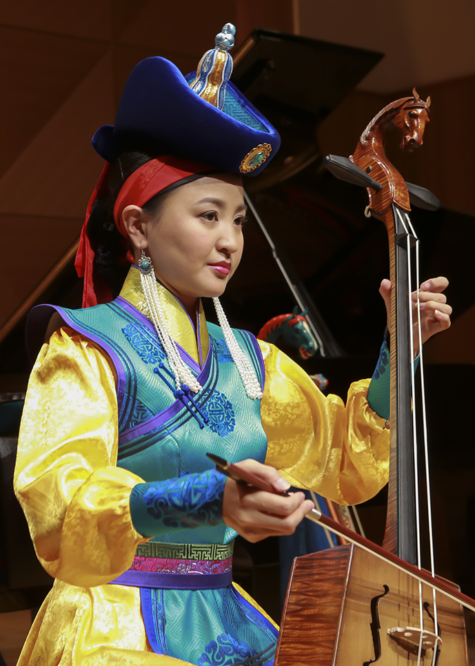 Profile デルゲルマー 馬頭琴